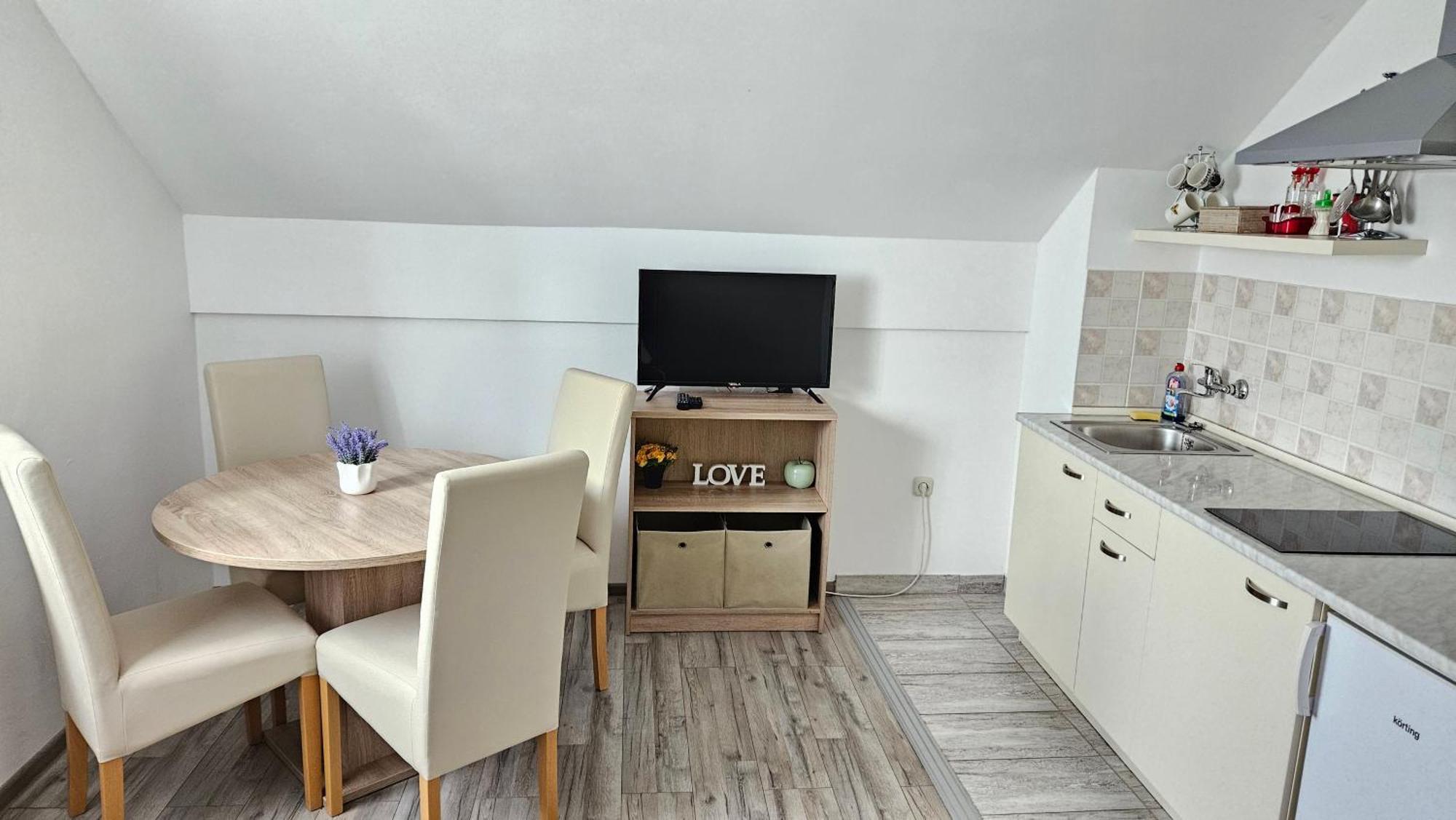 Apartment Andrea Смолянац Экстерьер фото